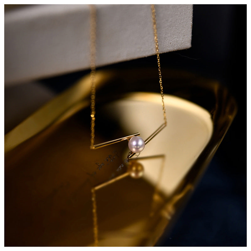 Balance Beam Pearl-Set Clavicle Necklace